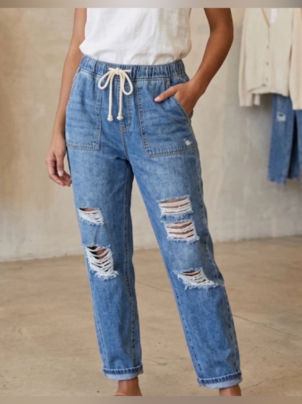 SO Relaxed super high rise jogger style distressed Jeans. Light weight